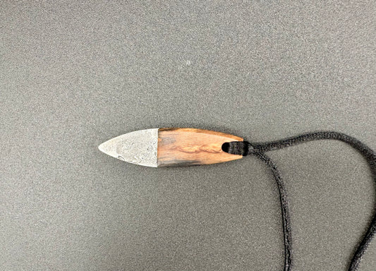 Le Sciotot pendentif Inox et Bouleau Madré stabilisé