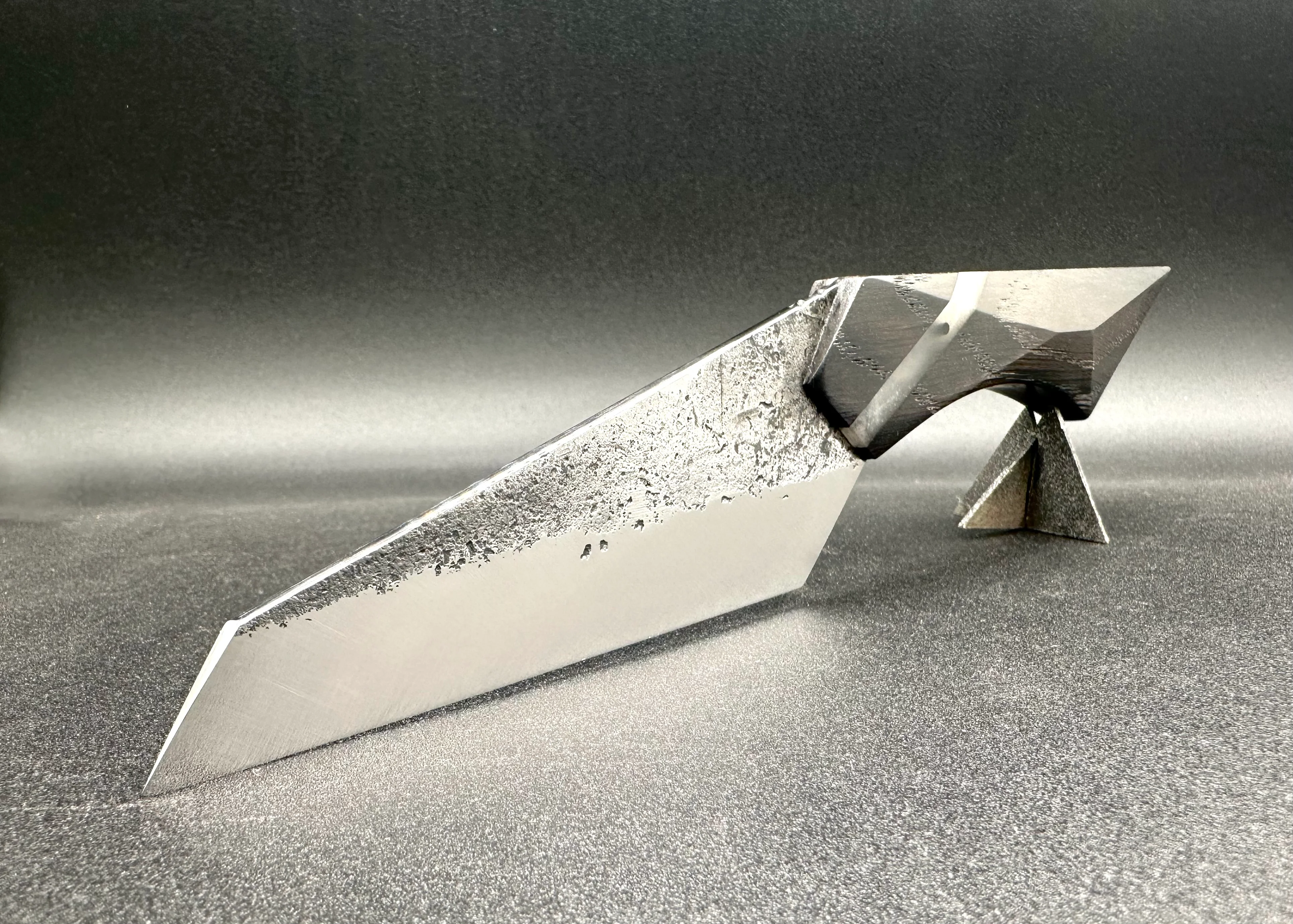 Cyber Edge Inox et Morta