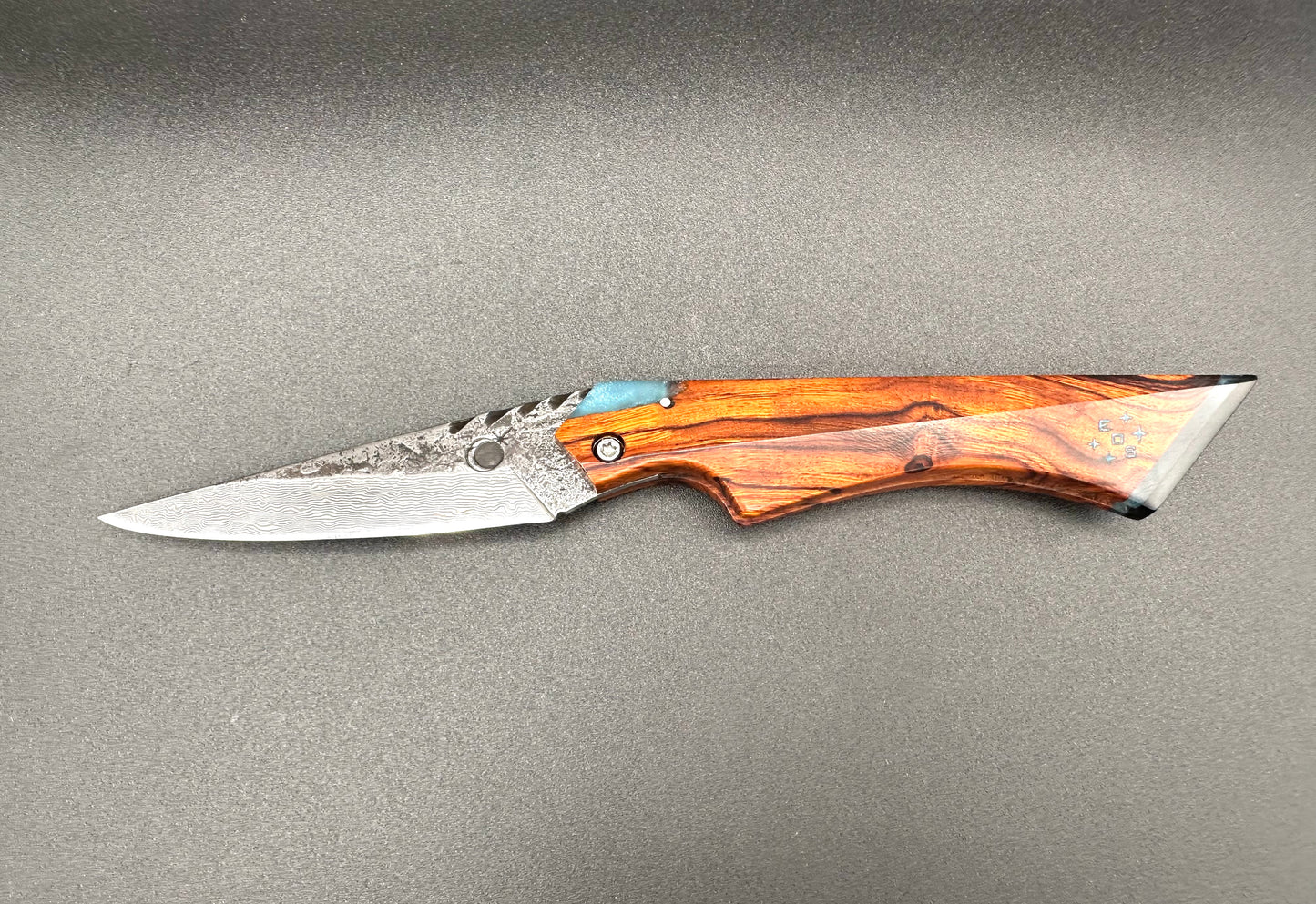 Edge Of Space folding Damas and Ironwood